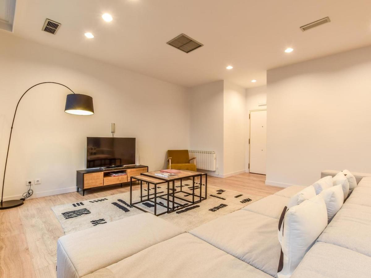 Apartamento En Plaza De Canalejas Madri Exterior foto