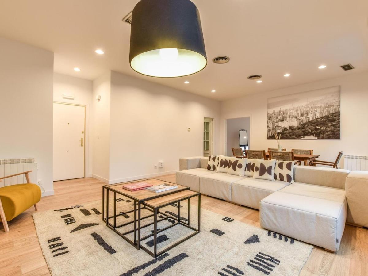 Apartamento En Plaza De Canalejas Madri Exterior foto
