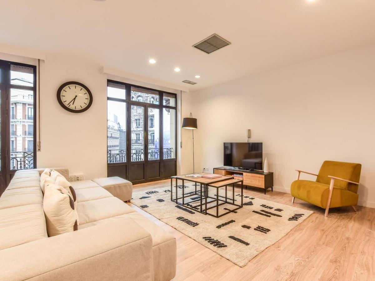 Apartamento En Plaza De Canalejas Madri Exterior foto